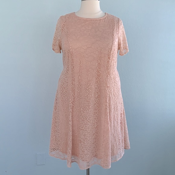 Torrid Blush Lace Fluted Dress - Picture 4 of 13